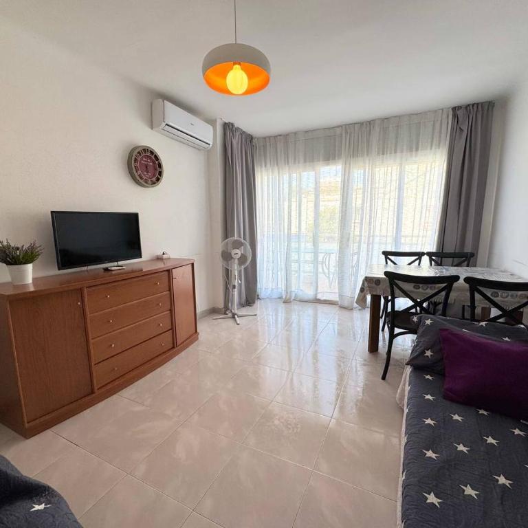 Apartsalou Pepa - Apartamento de 2 dormitorios - 4