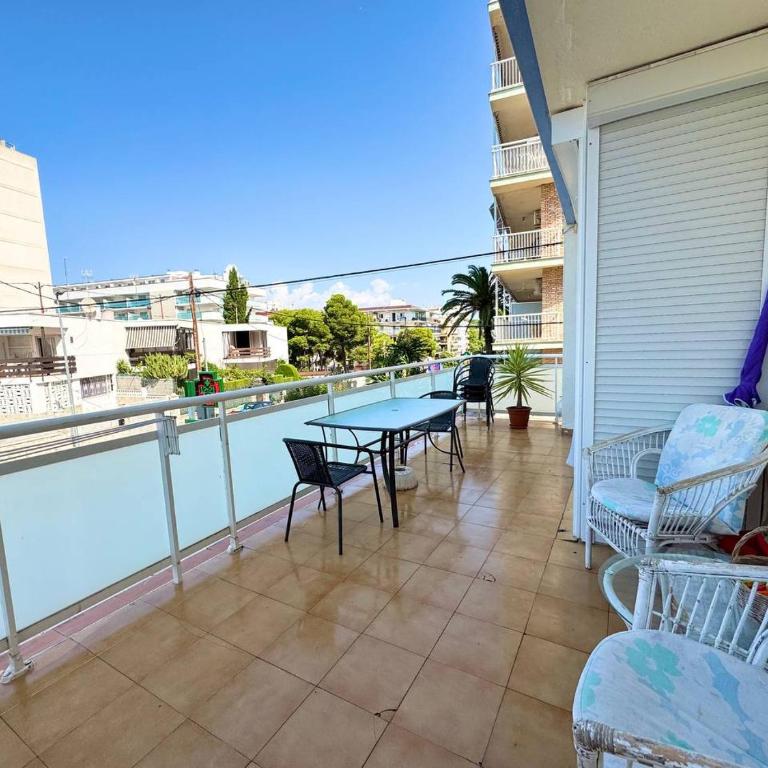 Apartsalou Pepa - Apartamento de 2 dormitorios - 3
