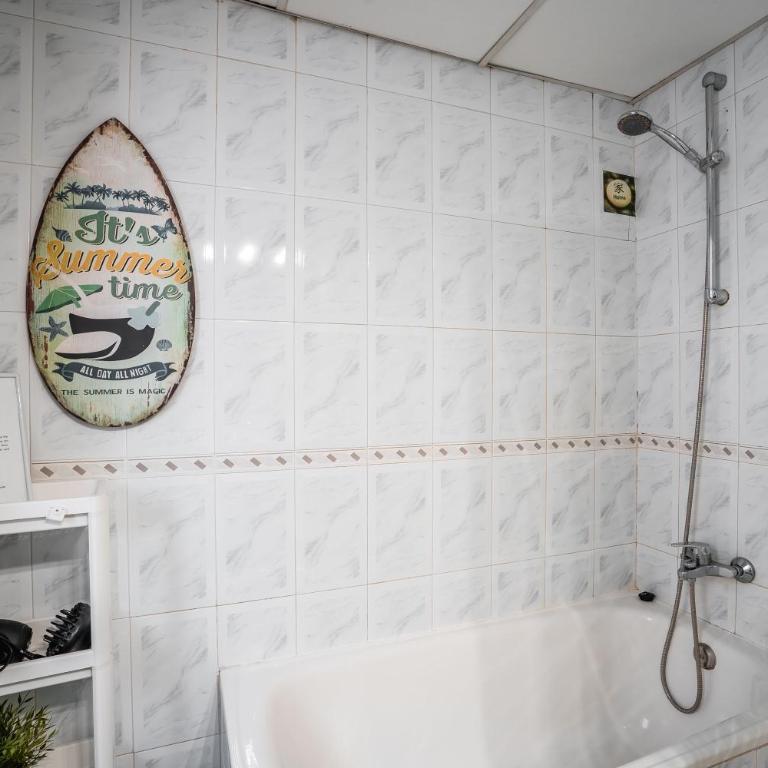 - Apartamento en pleno Centro - QH Ayuntamiento Granada - Two-Bedroom Standard Apartment - 16