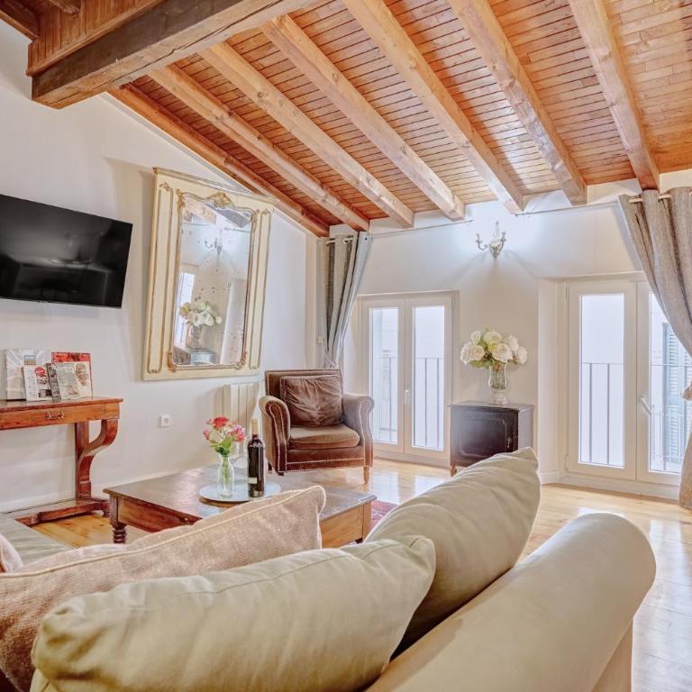 Heart of Pamplona Apartments I by clabao - Penthouse Apartment - 1