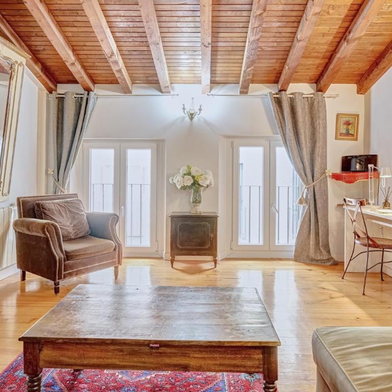 Heart of Pamplona Apartments I by clabao - Penthouse Apartment - 2