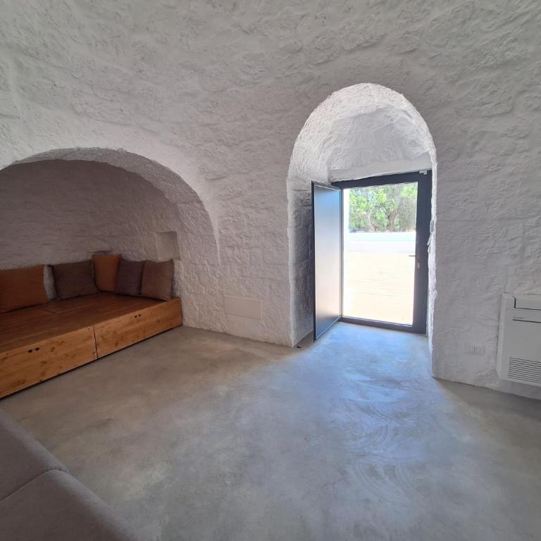 Trulli au milieu d'un champ d'oliviers avec piscine - Villa con 3 Camere da Letto - 15