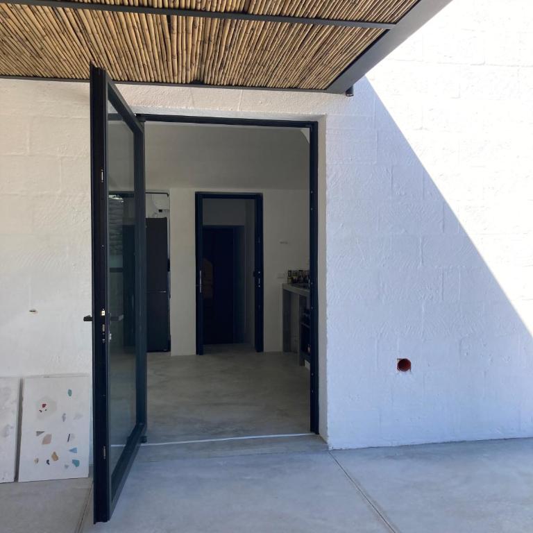 Trulli au milieu d'un champ d'oliviers avec piscine - Villa con 3 Camere da Letto - 29