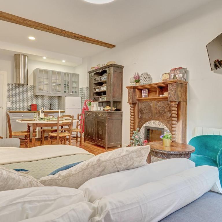 Heart of Pamplona Apartments IV by clabao - Deluxe Apartment - 1