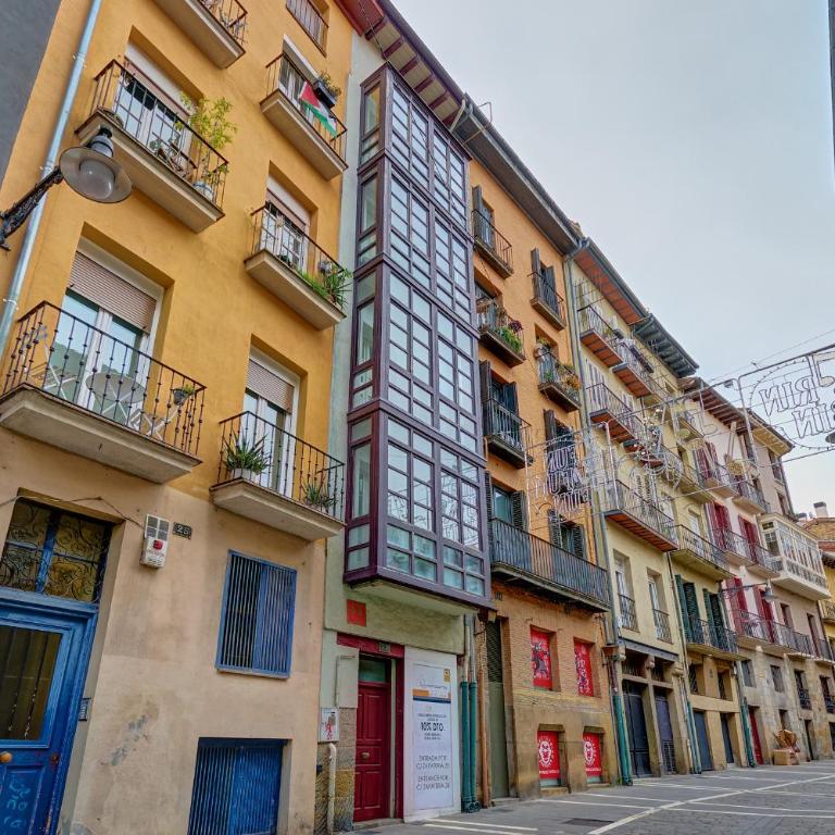 Heart of Pamplona Apartments IV by clabao - Deluxe Apartment - 46