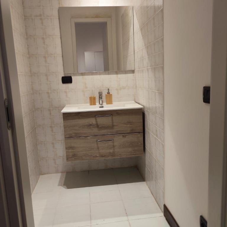 Leonardo Rome Holidays - Deluxe Double Room - 3
