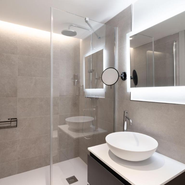 Limehome Madrid Calle de Juan Hurtado de Mendoza - Comfort Studio with Sofa Bed - 3