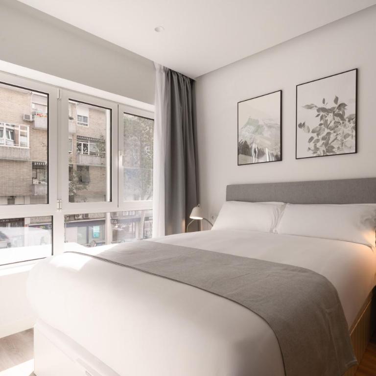 Limehome Madrid Calle de Juan Hurtado de Mendoza - Comfort Studio with Sofa Bed - 8