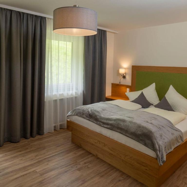 Natur & Familienhotel Der Stieglerhof - Familienzimmer mit Terrasse - 1
