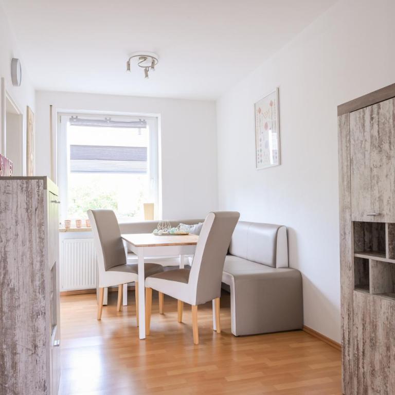 Angela Apartments - Apartment mit Balkon - 5