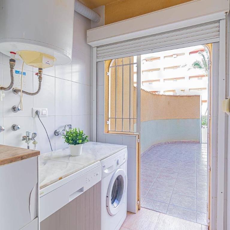 El Paraiso - Planta baja en Urbanización Ipanema III La Manga del Mar Menor kilómetro2 - Mediterráneo - Apartamento de 2 dormitorios - 45