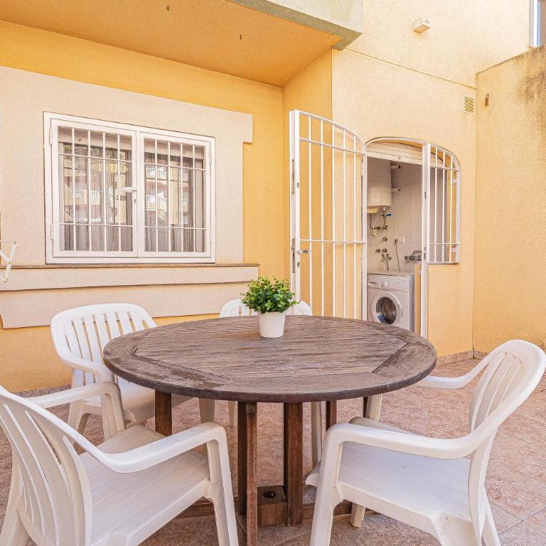 El Paraiso - Planta baja en Urbanización Ipanema III La Manga del Mar Menor kilómetro2 - Mediterráneo - Apartamento de 2 dormitorios - 53