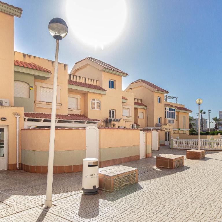 El Paraiso - Planta baja en Urbanización Ipanema III La Manga del Mar Menor kilómetro2 - Mediterráneo - Apartamento de 2 dormitorios - 96