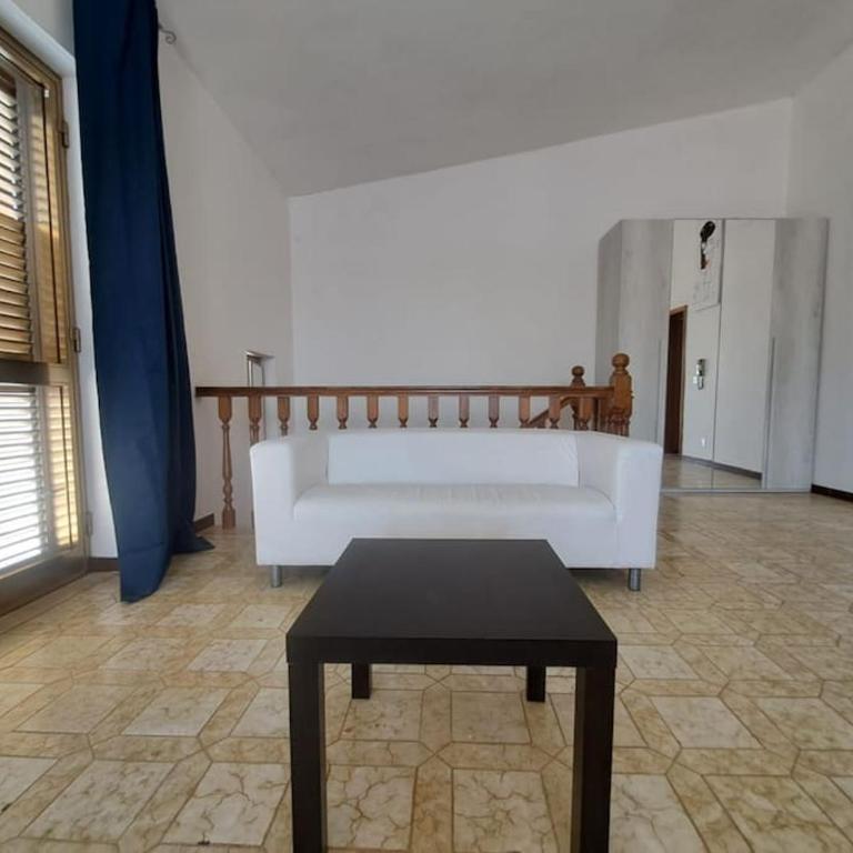Villa Maria - Two-Bedroom House - 15