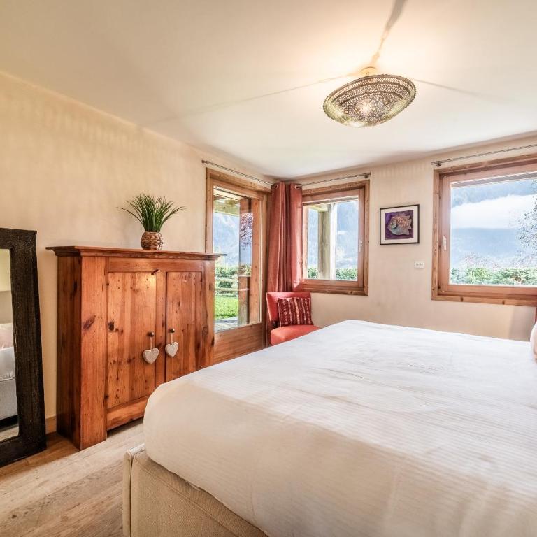 Chalet Ibex Mont-Blanc View, ideal for families, Private Hammam, Sleeps 10 in Les Houches - Chalet - 15