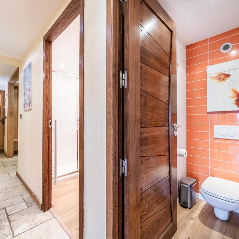 Chalet Ibex Mont-Blanc View, ideal for families, Private Hammam, Sleeps 10 in Les Houches - Chalet - 34