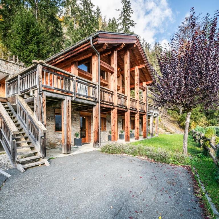 Chalet Ibex Mont-Blanc View, ideal for families, Private Hammam, Sleeps 10 in Les Houches - Chalet - 53