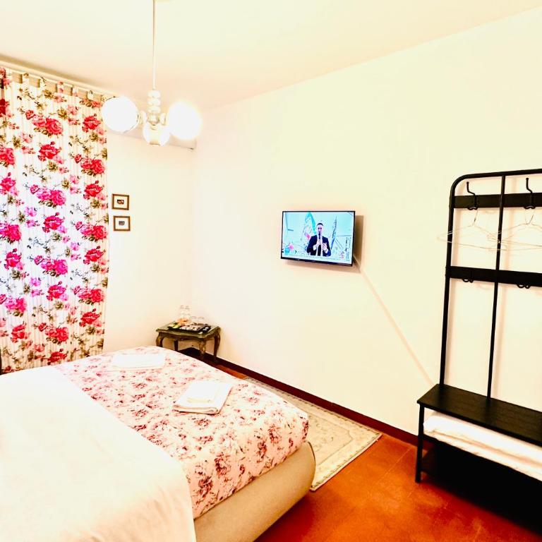 Cisanello Guest House - Double Room with Private External Bathroom - 2