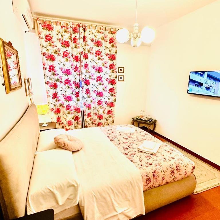 Cisanello Guest House - Double Room with Private External Bathroom - 3