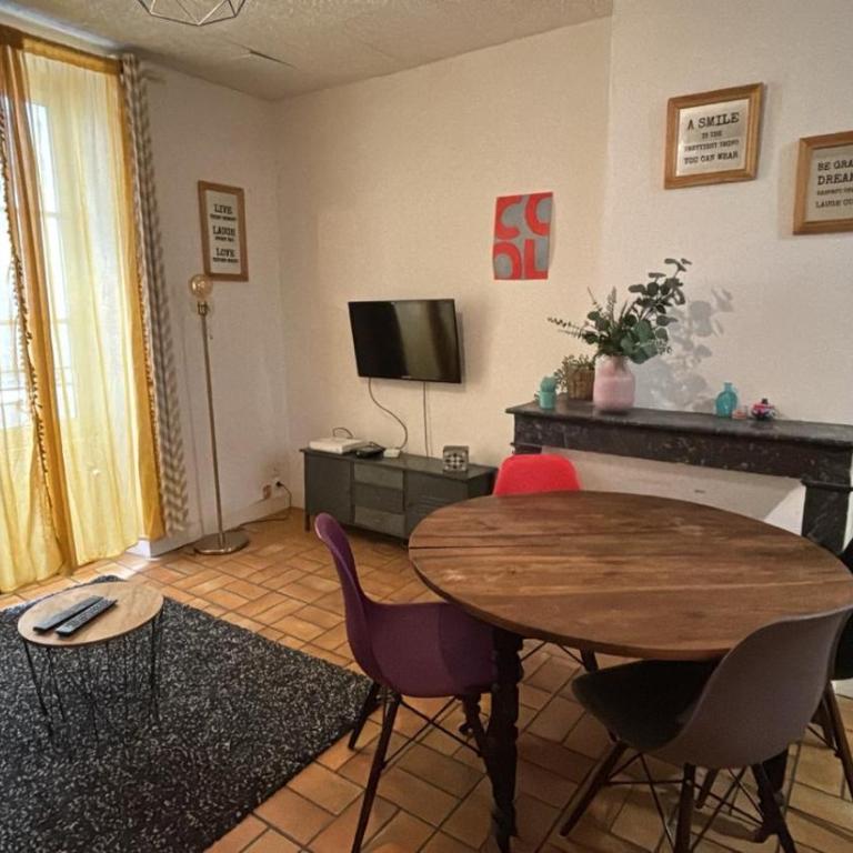 T2 ancien hyper centre ville Orléans - Apartment mit 1 Schlafzimmer - 2