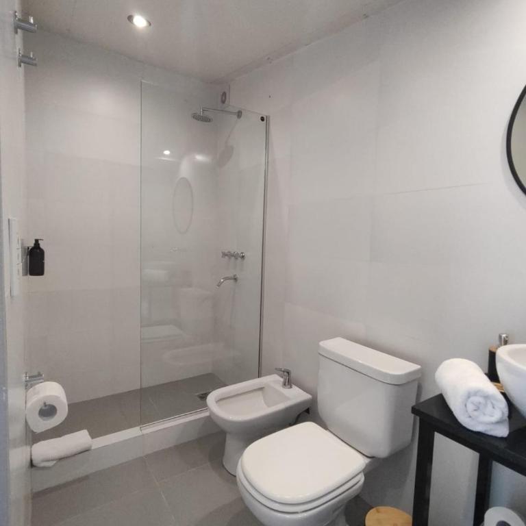 Recoleta Suites - Habitación Cuádruple con balcón - 14