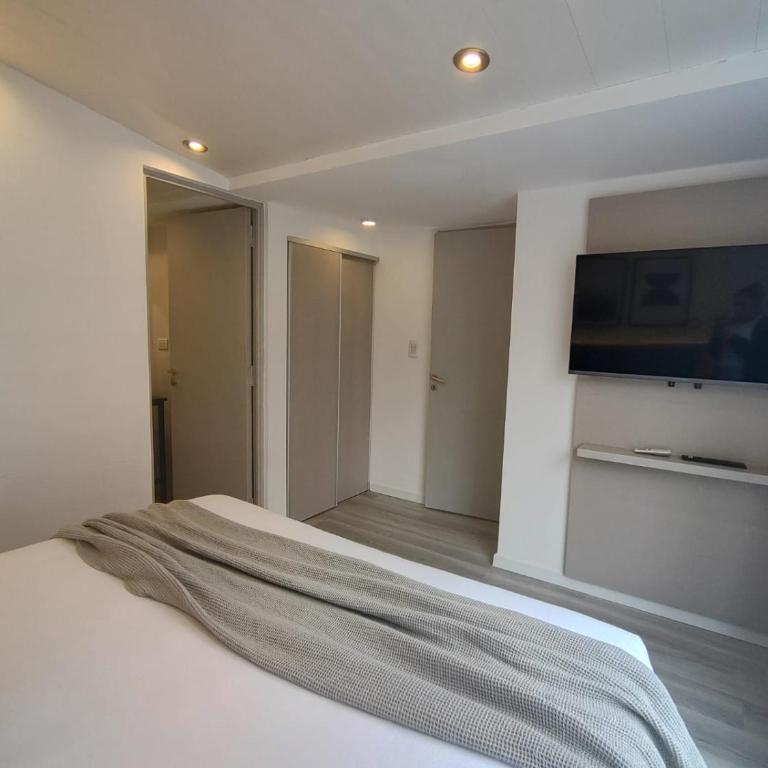 Recoleta Suites - Habitación Cuádruple con balcón - 17