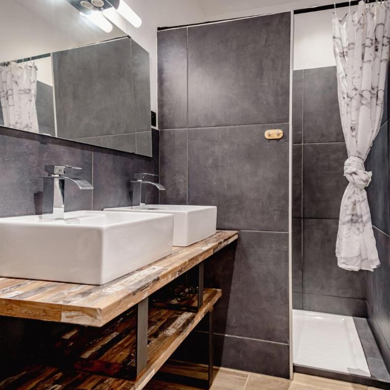 Superbe appart avec sauna, au pied du télésiège, WiFi, babyfoot - Apartment - 15