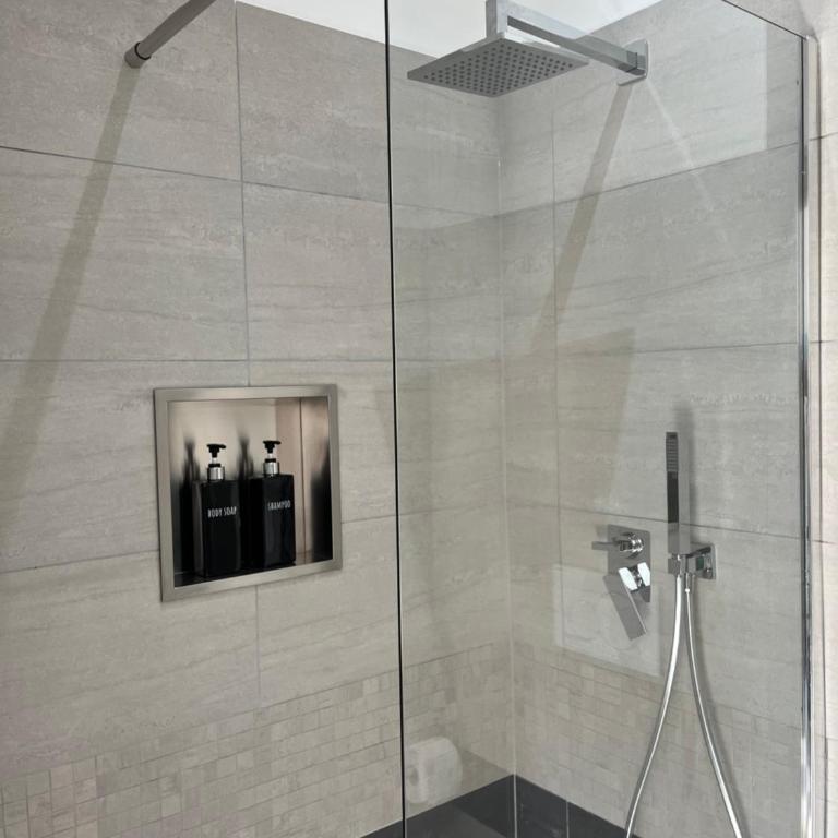 Paolettas House - Two-Bedroom Standard Apartment - 25