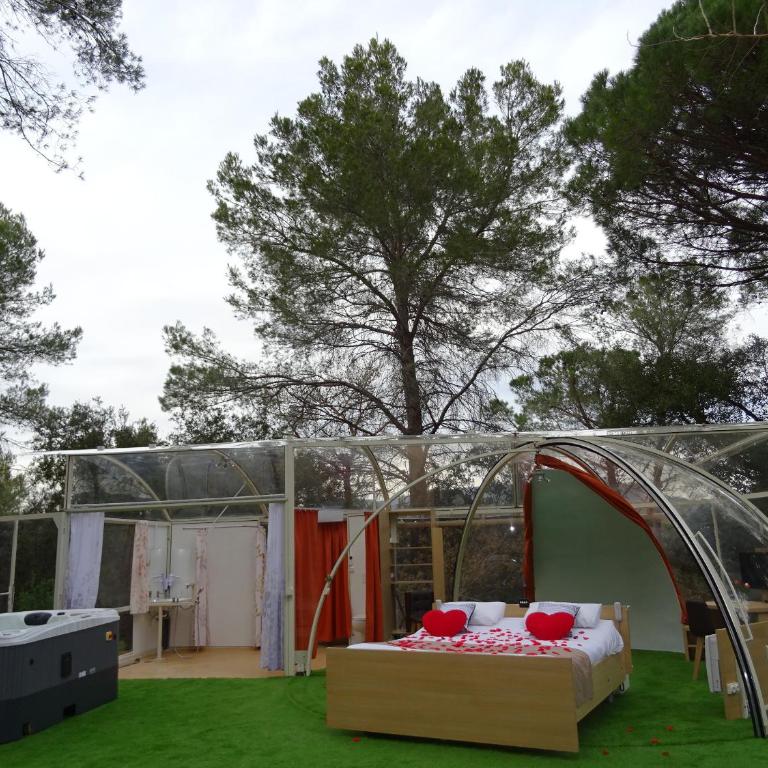 AU BOIS FLEURI Les Chambres d'Hôtes - Chambre Triple Deluxe - 17