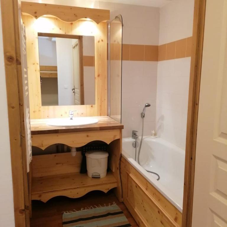Station ORELLE-VAL THORENS, app 4-6 pers, piscine et spa - Appartement 2 Chambres - 9