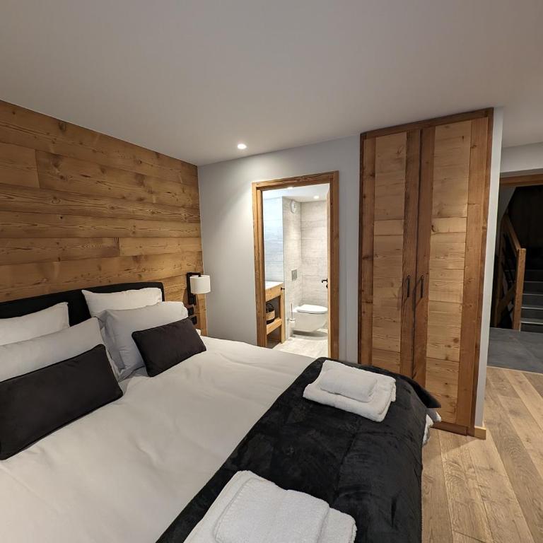 Ski Peak - Chalet Sika - Sophisticated, Relaxed Chic - 7 bedroom, 5 bathroom - Maison de Vacances - 25