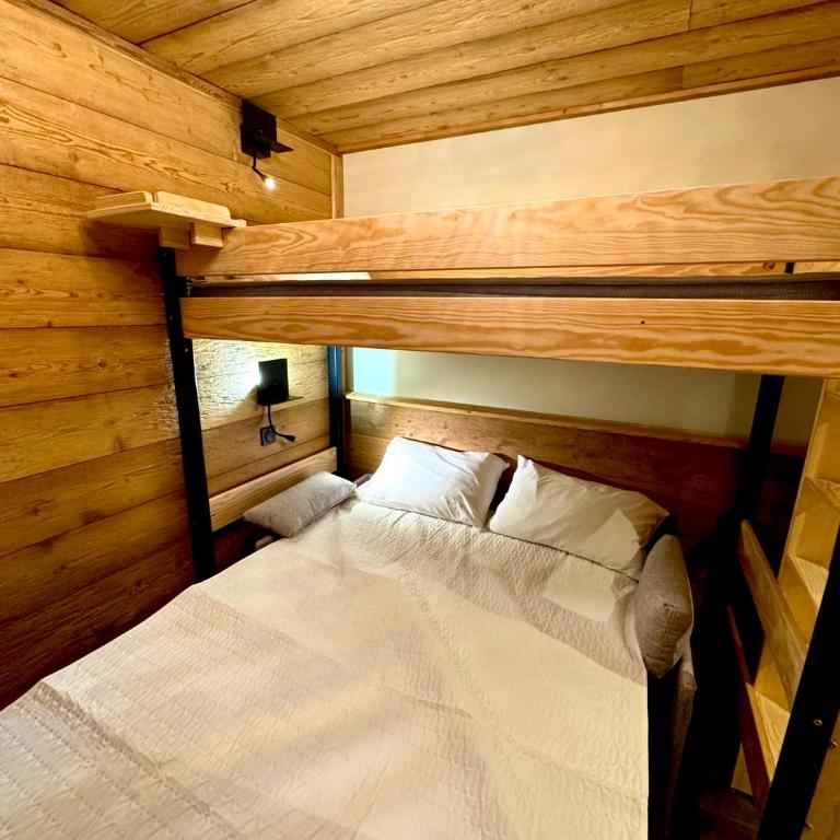 T3 Centre ORRES 1800 - 6 personnes sur piste - Rénové avec parking - M4 - Apartment mit 2 Schlafzimmern - 10