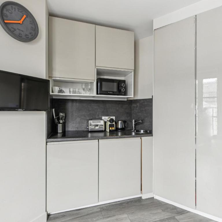 Studio Mac Mahon - Champs Elysees by B'Your Home - Estudio - 16