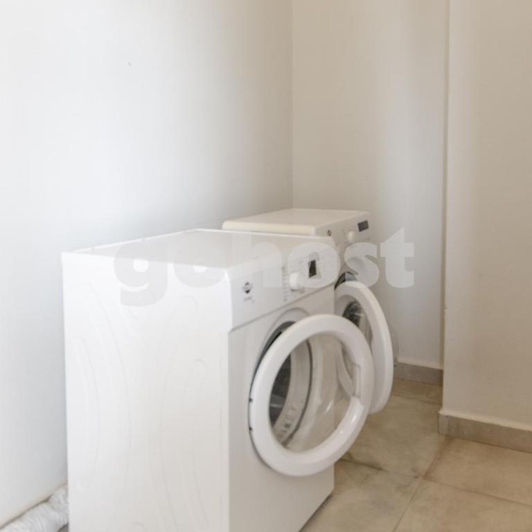 Elegant apartment 600 m from Shopping del Sol - Apartment - 33