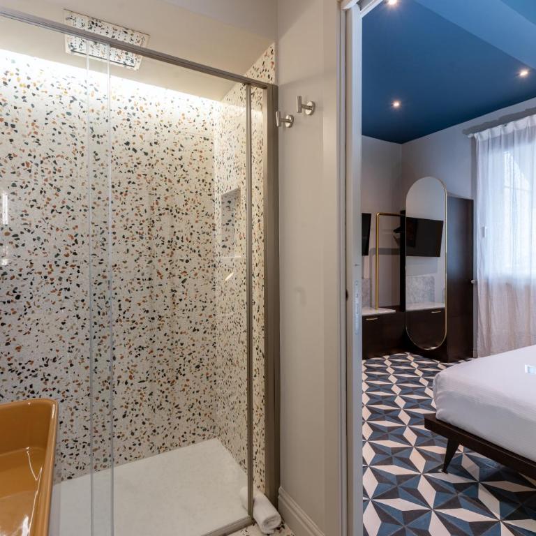 Riva Rooms - Camera King Standard - 4