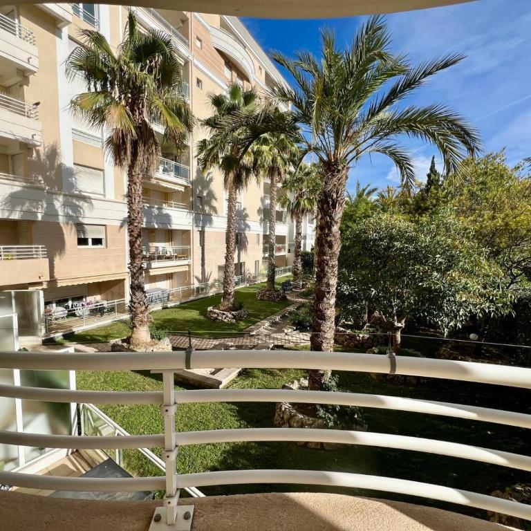 Spacieux 2 chambres TERRASSE, PARKING proche CENTRE VILLE A2B237 - Appartement avec Terrasse - 25