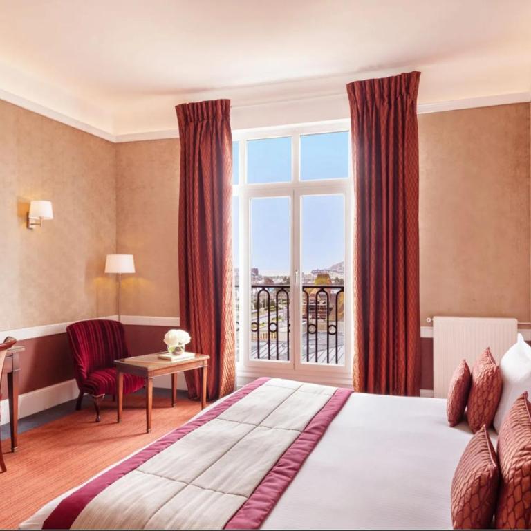 Hôtel Barrière Le Royal Deauville - Chambre Deluxe - 1