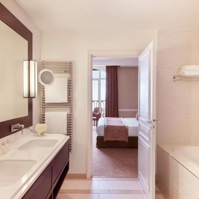 Hôtel Barrière Le Royal Deauville - Suite Amicalement Vôtre - 2