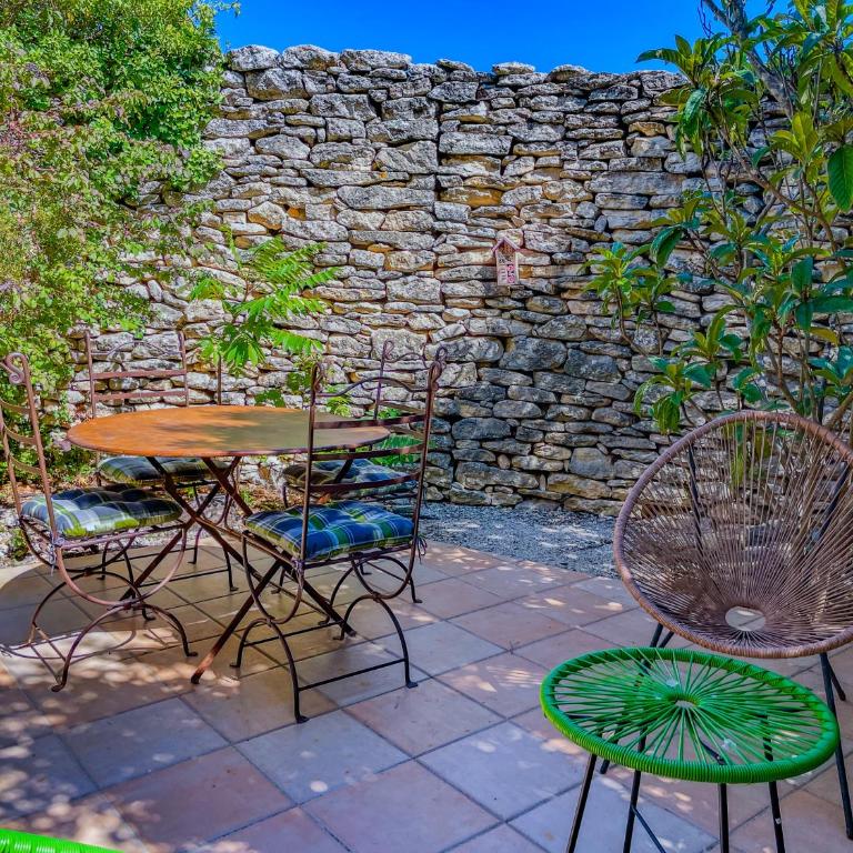 Bastidon à Gordes avec piscine - Appartement 2 Chambres - 6