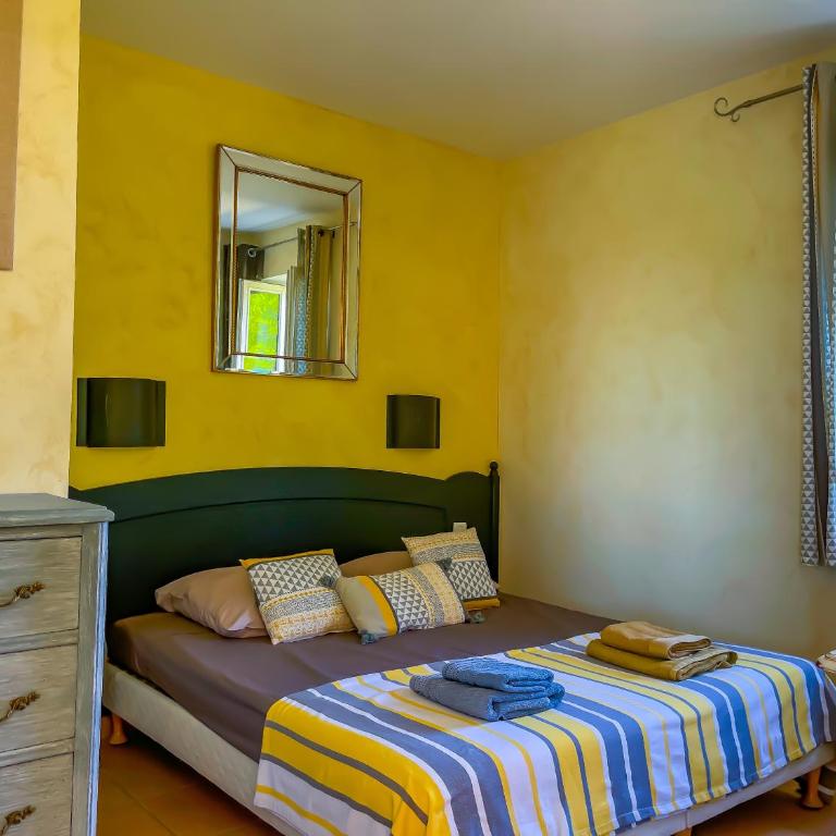 Bastidon à Gordes avec piscine - Appartement 2 Chambres - 15