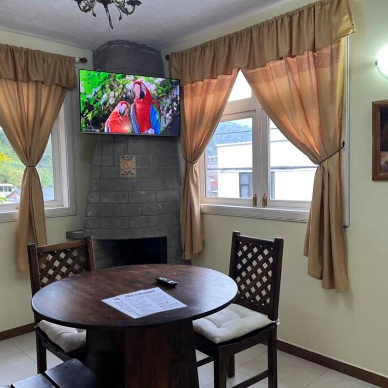 Charming apartment 2 bedroom 2 bath - Two-Bedroom Apartment - 1
