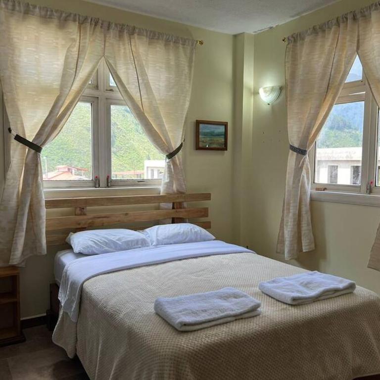 Charming apartment 2 bedroom 2 bath - Two-Bedroom Apartment - 4