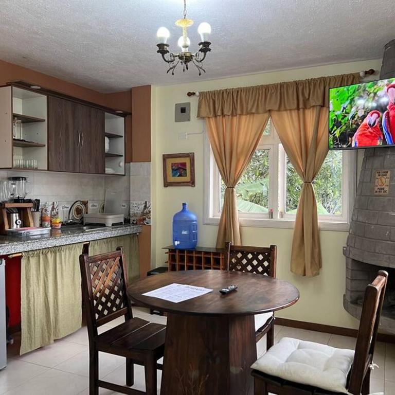 Charming apartment 2 bedroom 2 bath - Two-Bedroom Apartment - 15