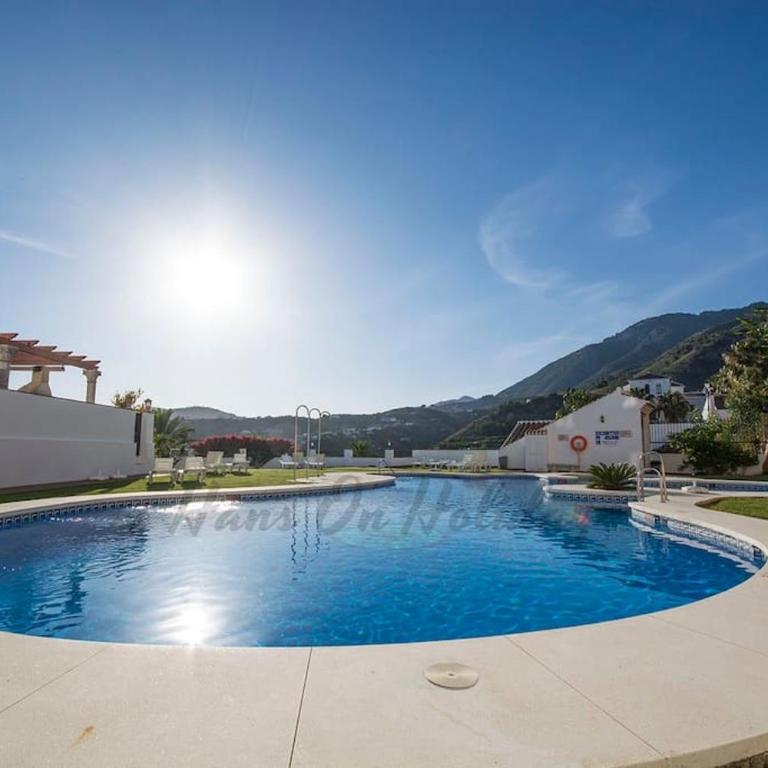 Piso Amaranta, Frigiliana Modern 2 bedroom, 2 bathroom Apartment with Air conditioning and Pool HansOnHoliday Rentals - Apartamento de 2 dormitorios - 3