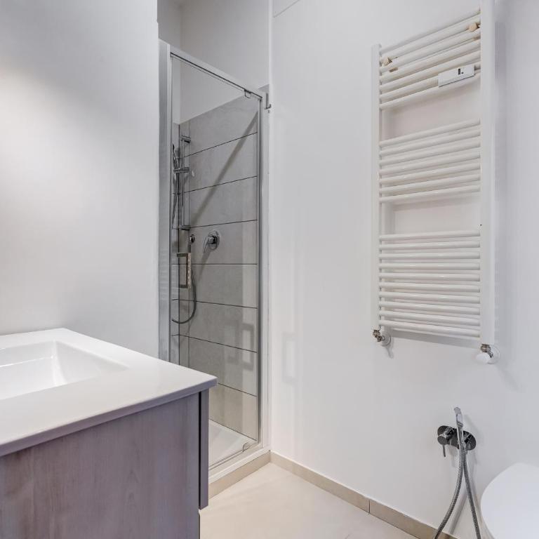 DAMA PROPERTY - Trastevere Homestay - Camera Tripla con Bagno Privato - 8