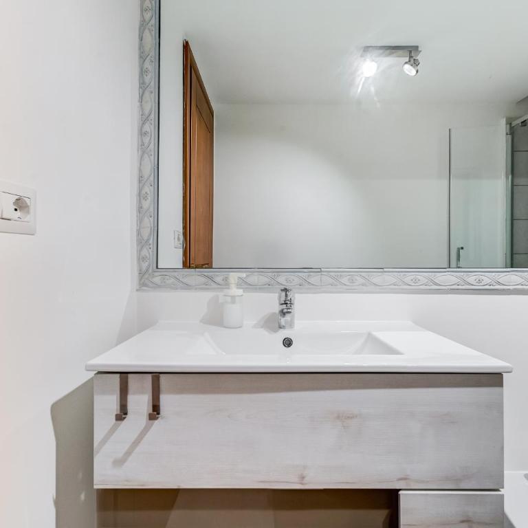 DAMA PROPERTY - Trastevere Homestay - Camera Quadrupla Comfort - 9