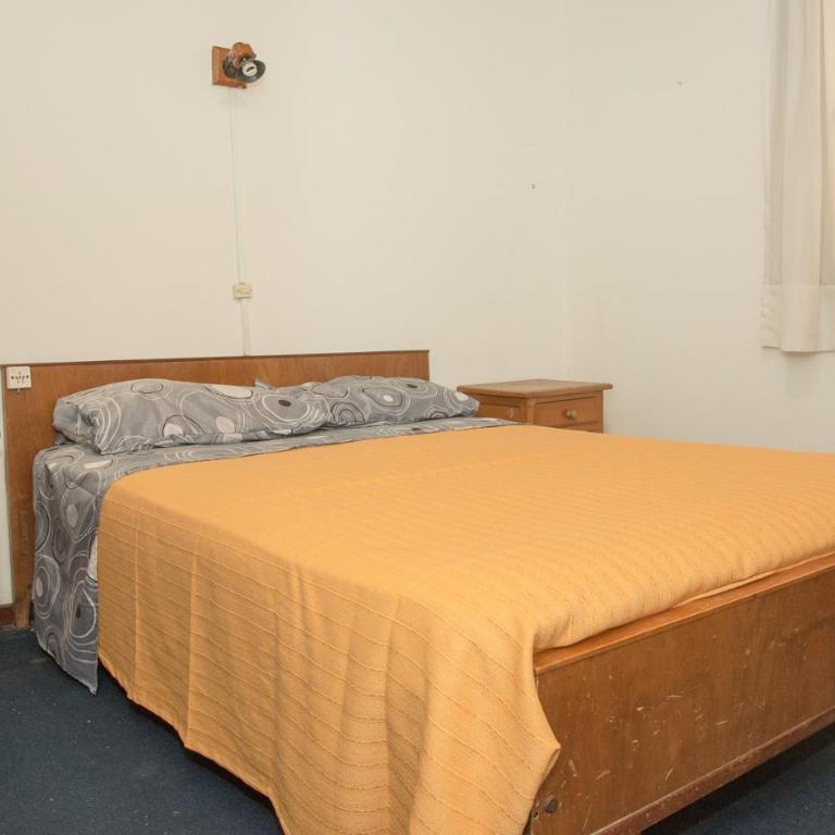 Hotel Chila - Double Room with Private Bathroom - 1