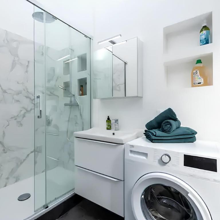 Augustin, Plein centre, Parking privé et securisé hors SUV , 1 lit et 1 couchage d'appoint pour enfant - Apartamento de 1 dormitorio - 5
