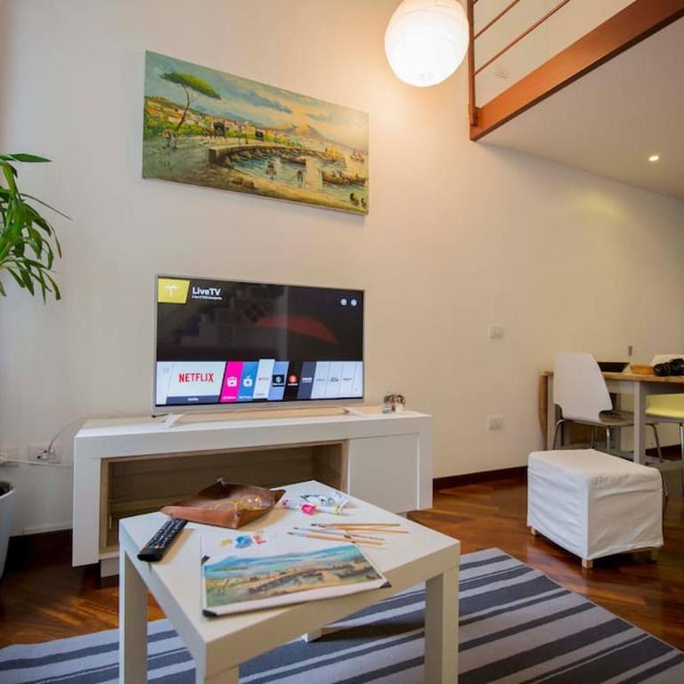 NapoliStayIn Central Flat in Naples - Appartamento con 1 Camera da Letto con Balcone e Vista Città - 37
