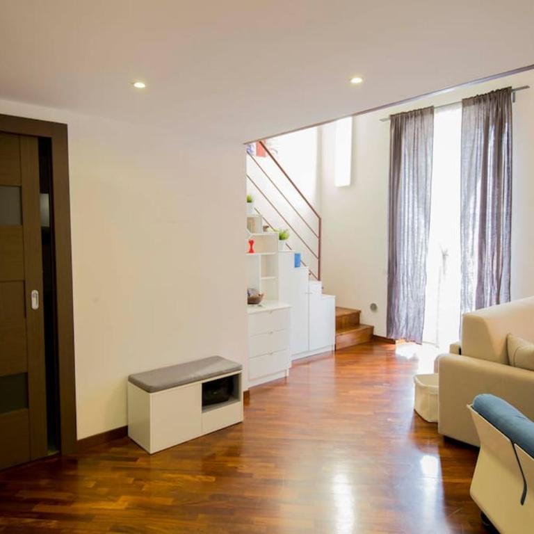 NapoliStayIn Central Flat in Naples - Appartamento con 1 Camera da Letto con Balcone e Vista Città - 12